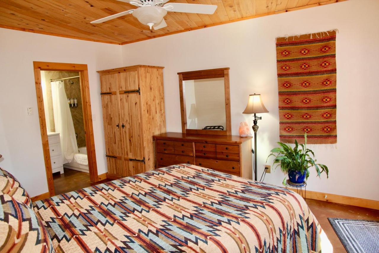 Red Moon Lodge Моаб Экстерьер фото